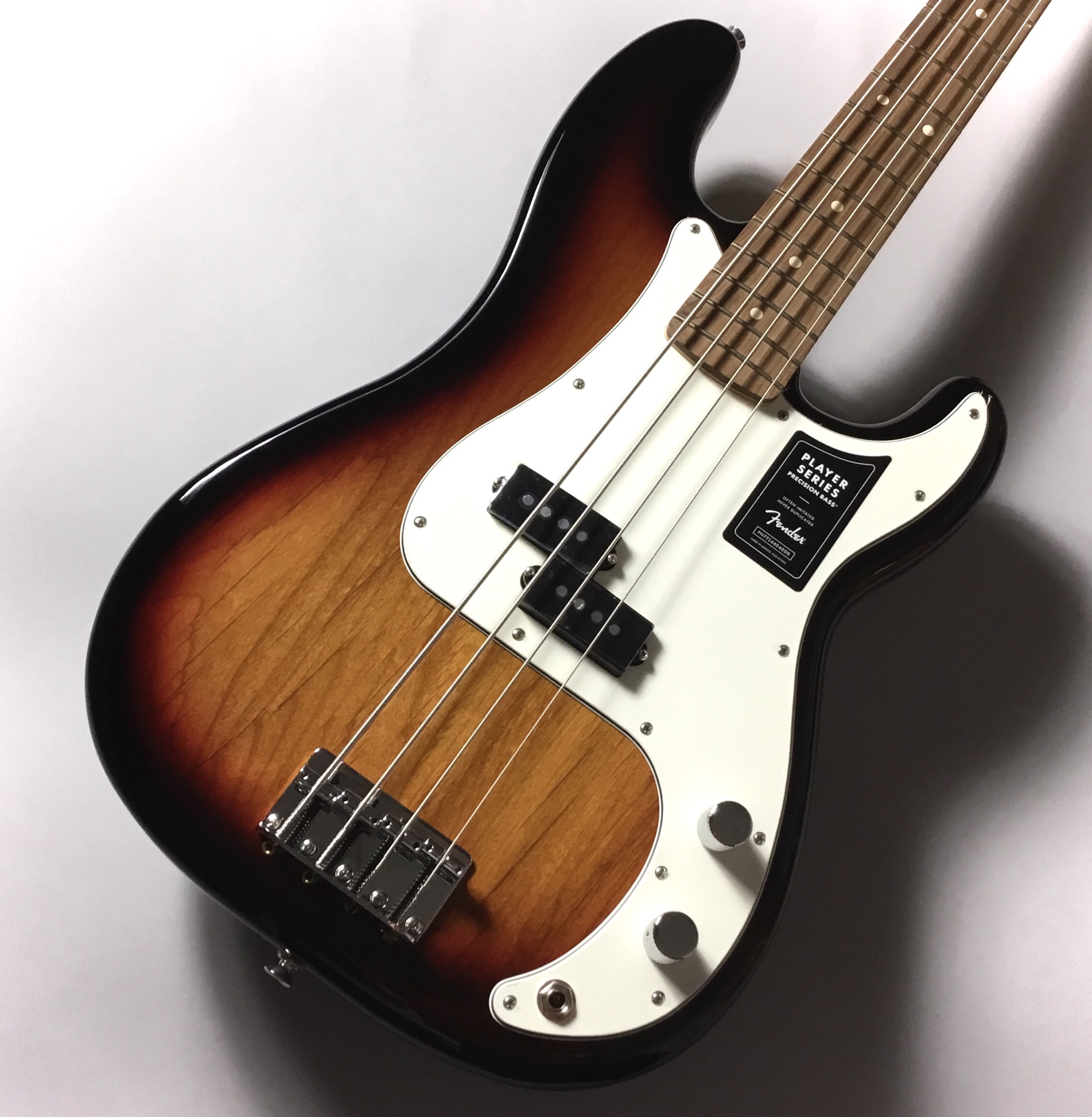 Fender Player Precision Bass, Pau Ferro Fingerboard, 3-Color