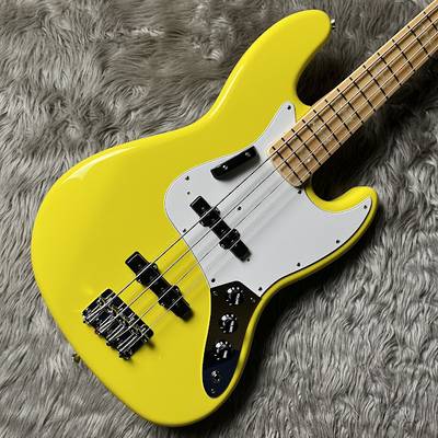 フェンダー Fender Made in Japan Limited International Color Jazz