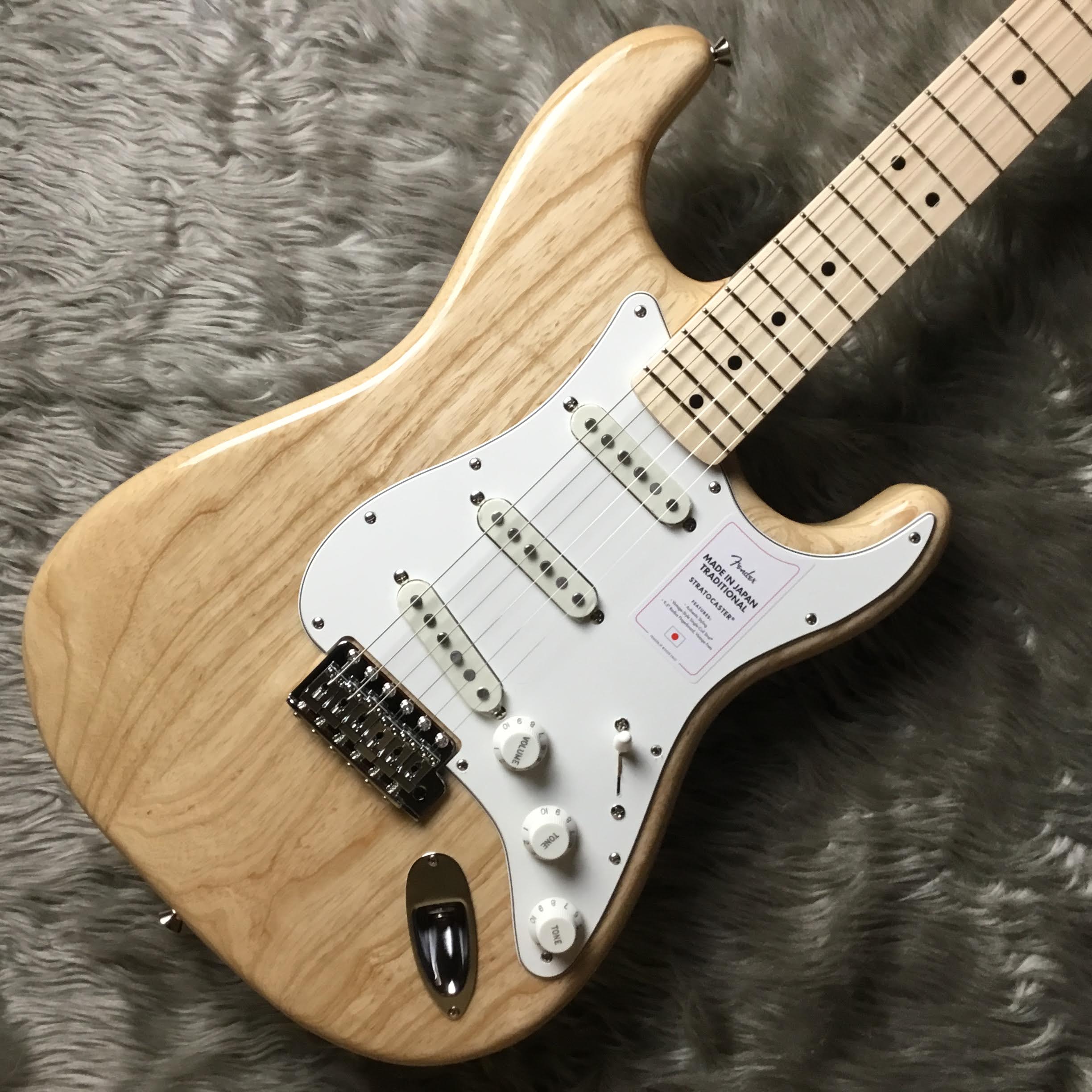 Fender Made in Japan Traditional 70s Stratocaster Maple