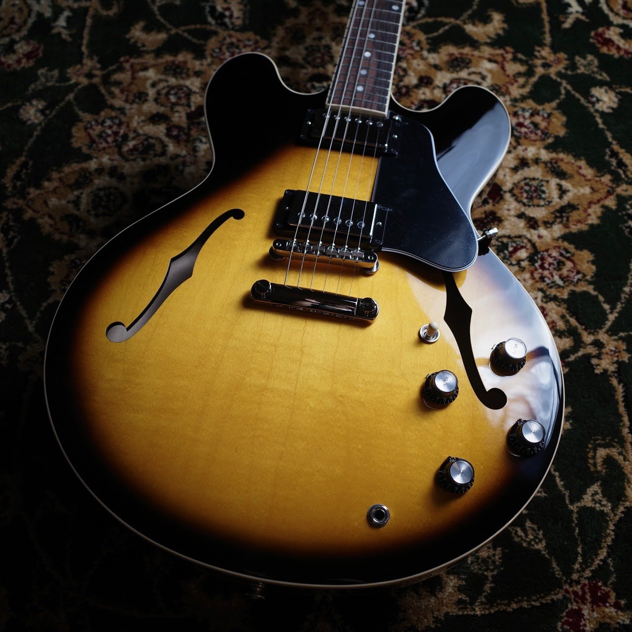 Gibson ES-335 Vintage Burst セミアコギター ギブソン 【 アミュ