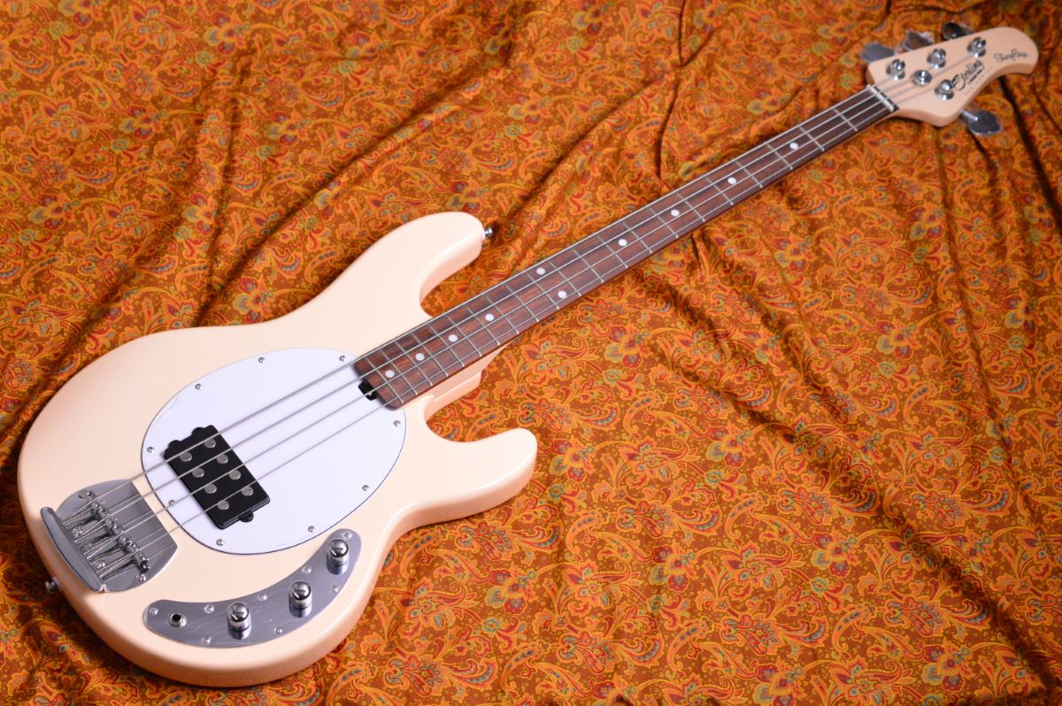 STERLING by Musicman STINGRAY RAY4 / Vintage Cream スターリン