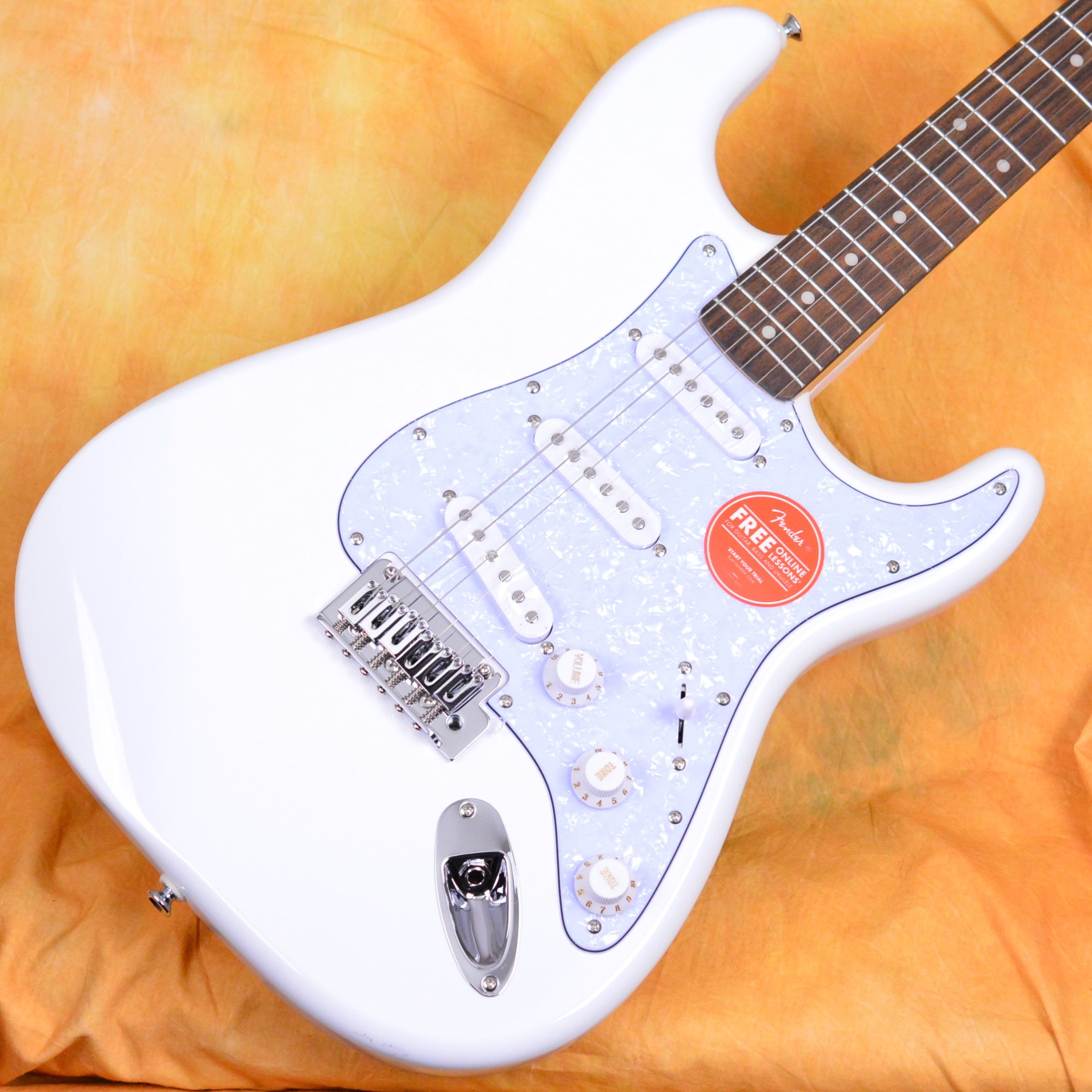 Squier by Fender FSR Affinity stratocaster White Pearl Arctic