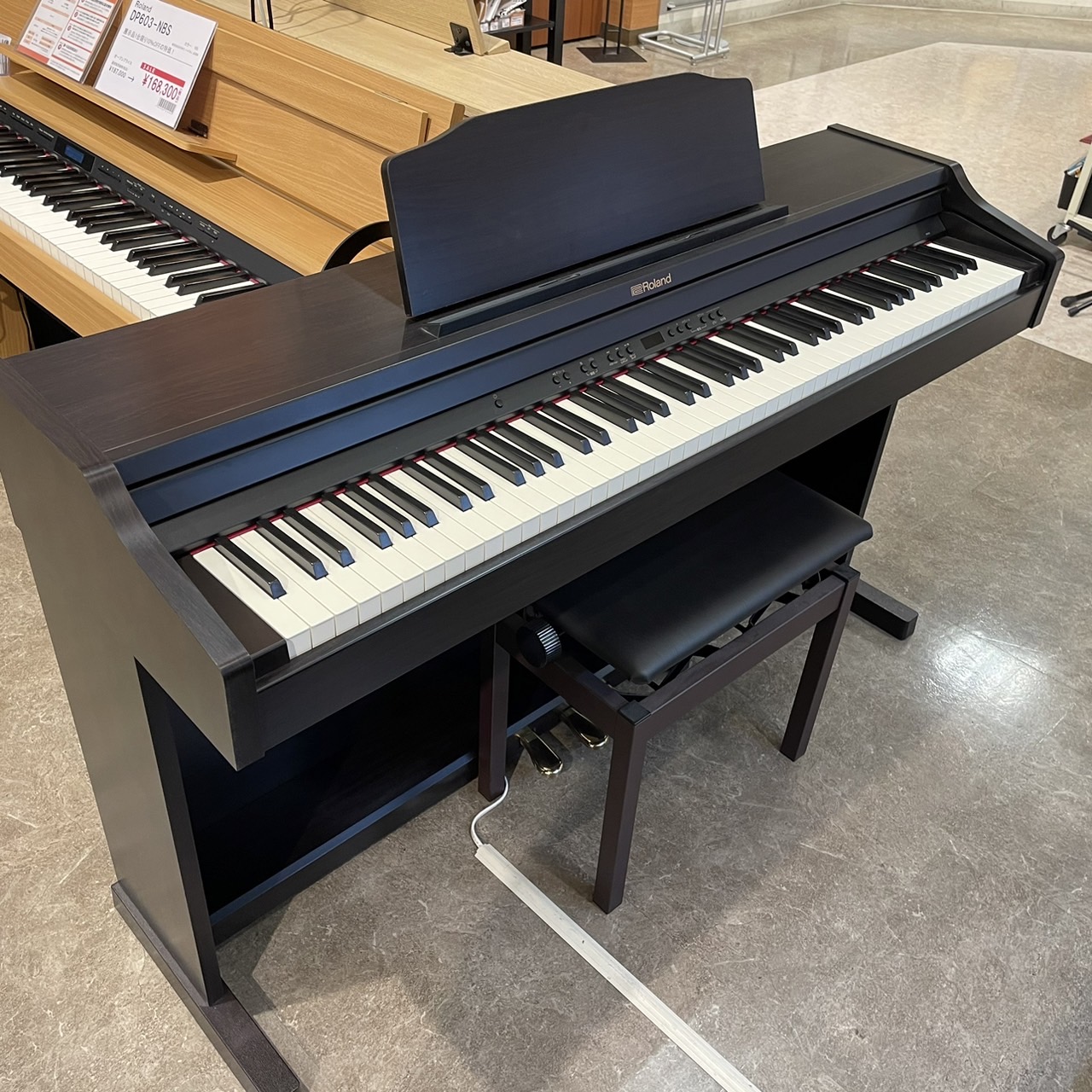 電子ピアノ ROLAND RP501R CR - 鍵盤楽器
