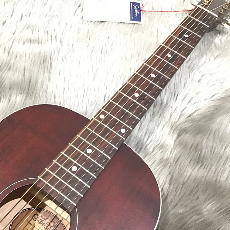 Art & Lutherie Roadhouse Tennessee Red アコースティックギター 