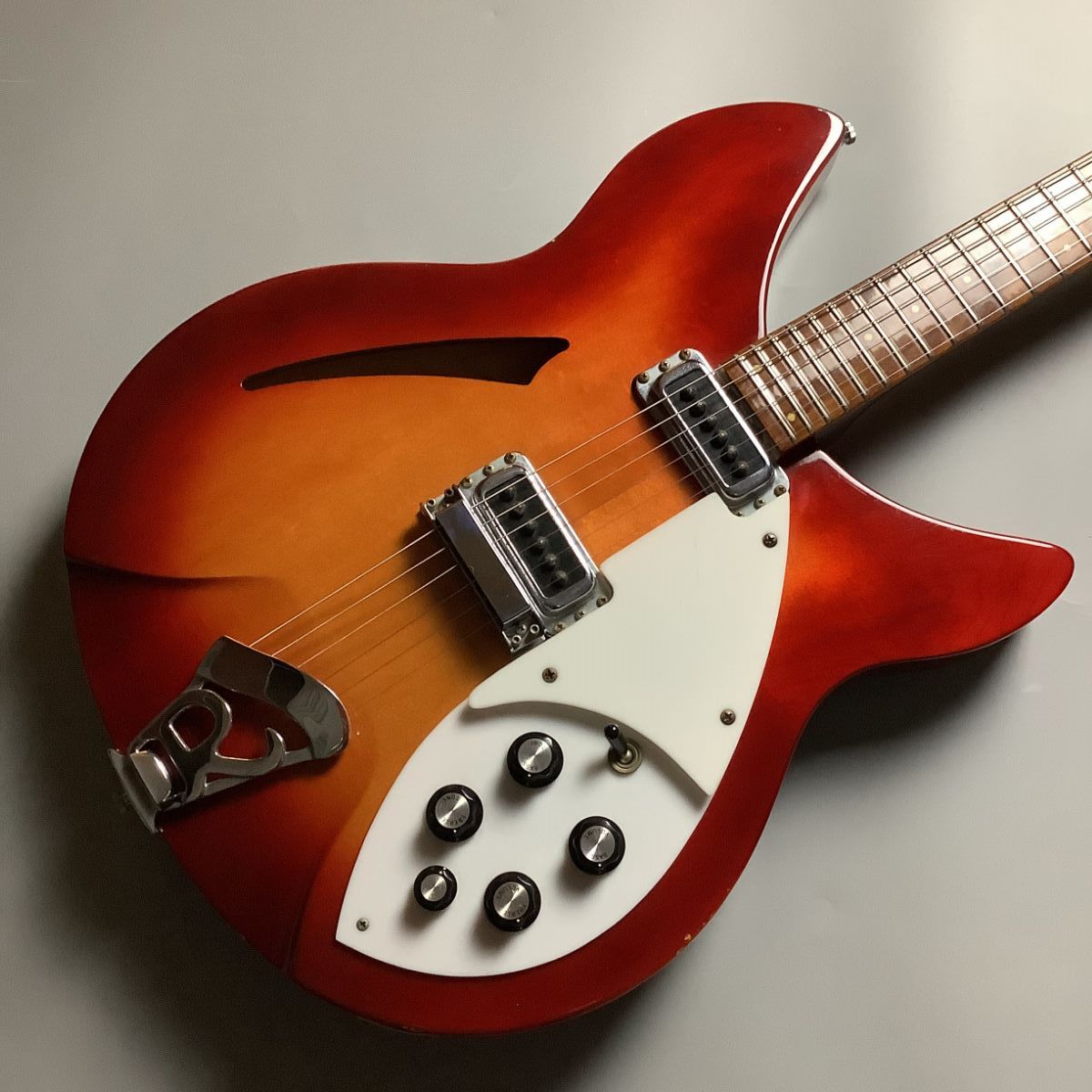 リッケンバッカー330コピーモデル - 弦楽器、ギター