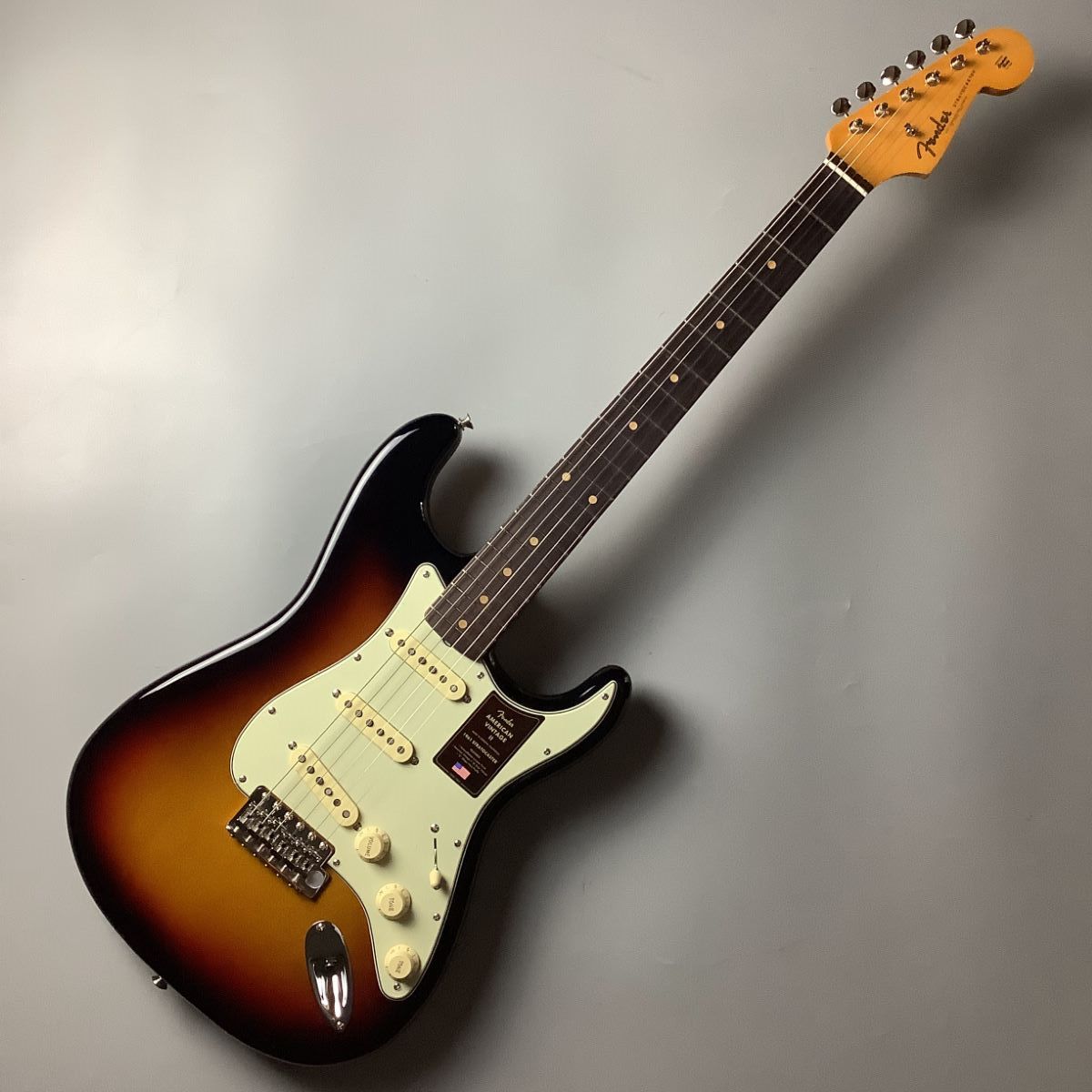 Fender American Vintage II 1961 Stratocaster 3-Color Sunburst エレキギター  ストラトキャスター フェンダー 【 宇都宮インターパークビレッジ店 】 | 島村楽器オンラインストア