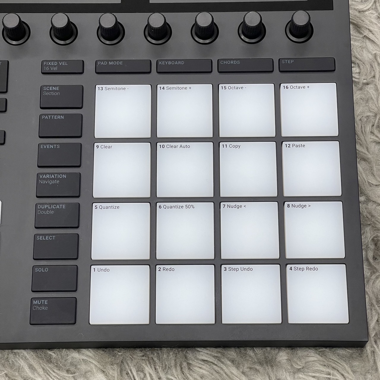 Native Instruments（NI) MASCHINE MK3 ネイティブインストゥルメンツ 