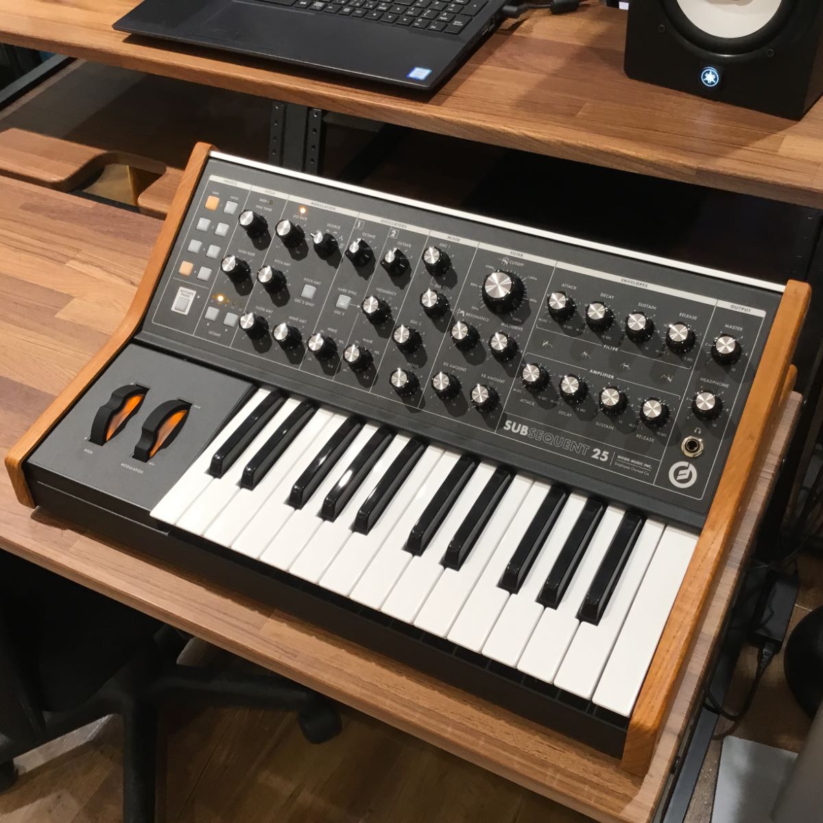 moog Subsequent 25 パラフォニックアナログシンセサイザー 25鍵盤 ...