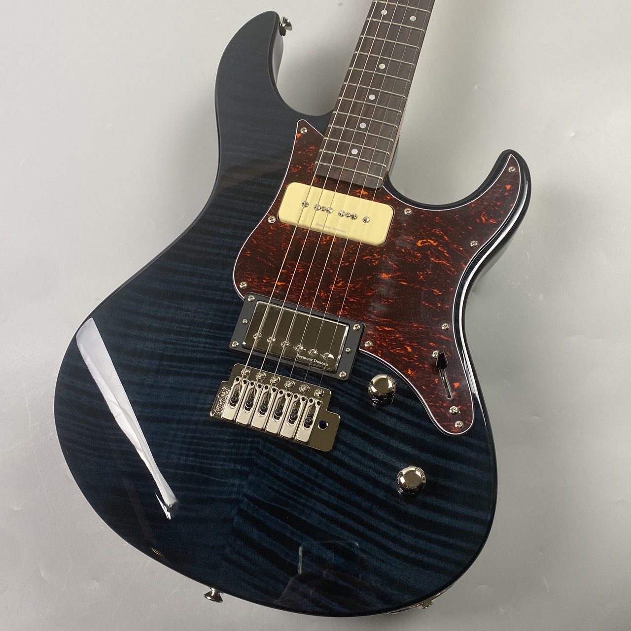 YAMAHA PACIFICA611VFM TBL トランスルーセントブラック【現物写真