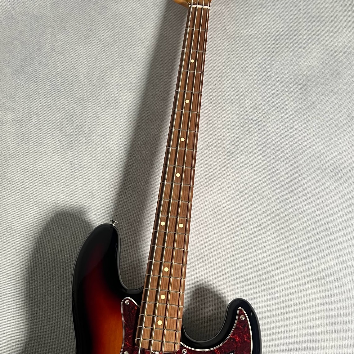 Fender Vintera '60s Jazz Bass Pau Ferro Fingerboard 3-Color