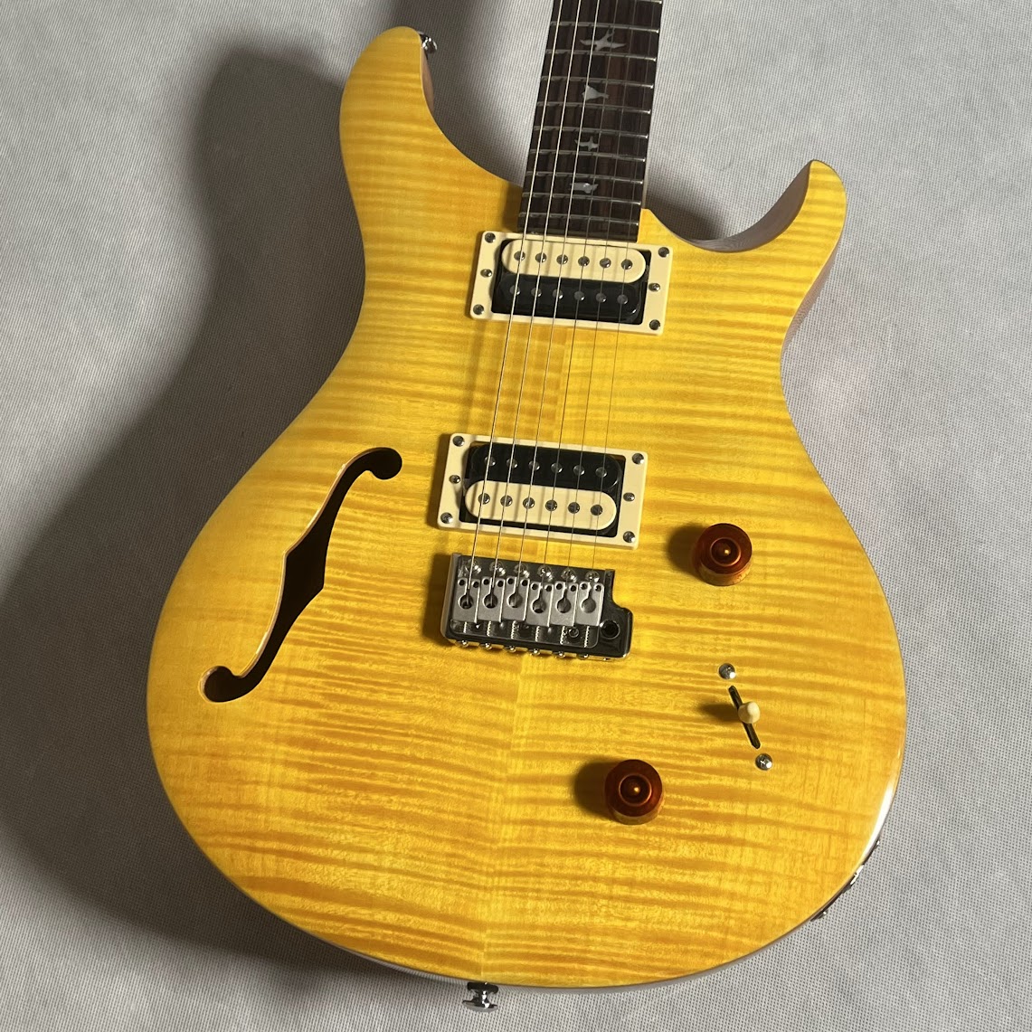 PRS SE Custom 22 Semi-Hollow Santana Yellow【現物画像】 ポール 