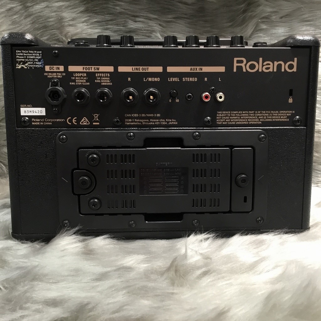 Roland AC-33 アコースティックギター用 ステレオアンプ AC33 