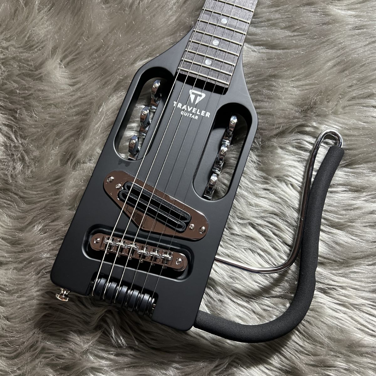 Traveler Guitar Ultra-Light Electric Black 【現物画像】 エレキ