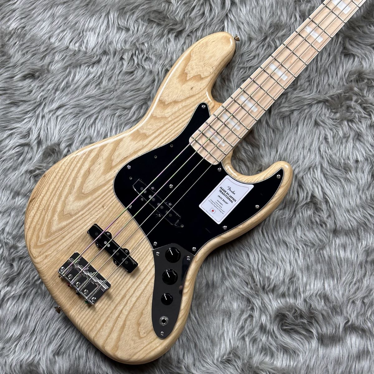 Fender Made in Japan Traditional 70s Jazz Bass Maple Fingerboard ...