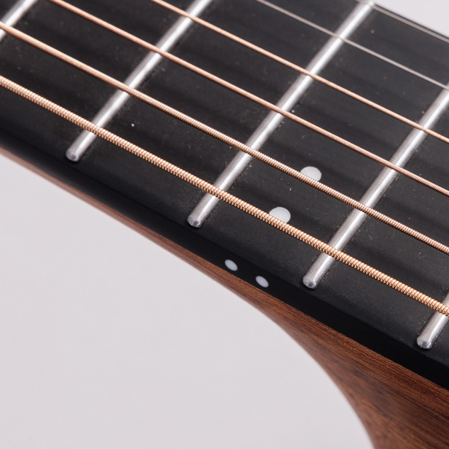 J-300DII アコースティックギター初心者12点セットドレッドノート 簡単弦高調整 トップ単板 関連画像