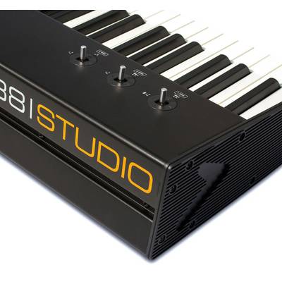 大人気☆ Studio Logic SL88 Studio 楽譜スタンド付き | www.birbapet.it